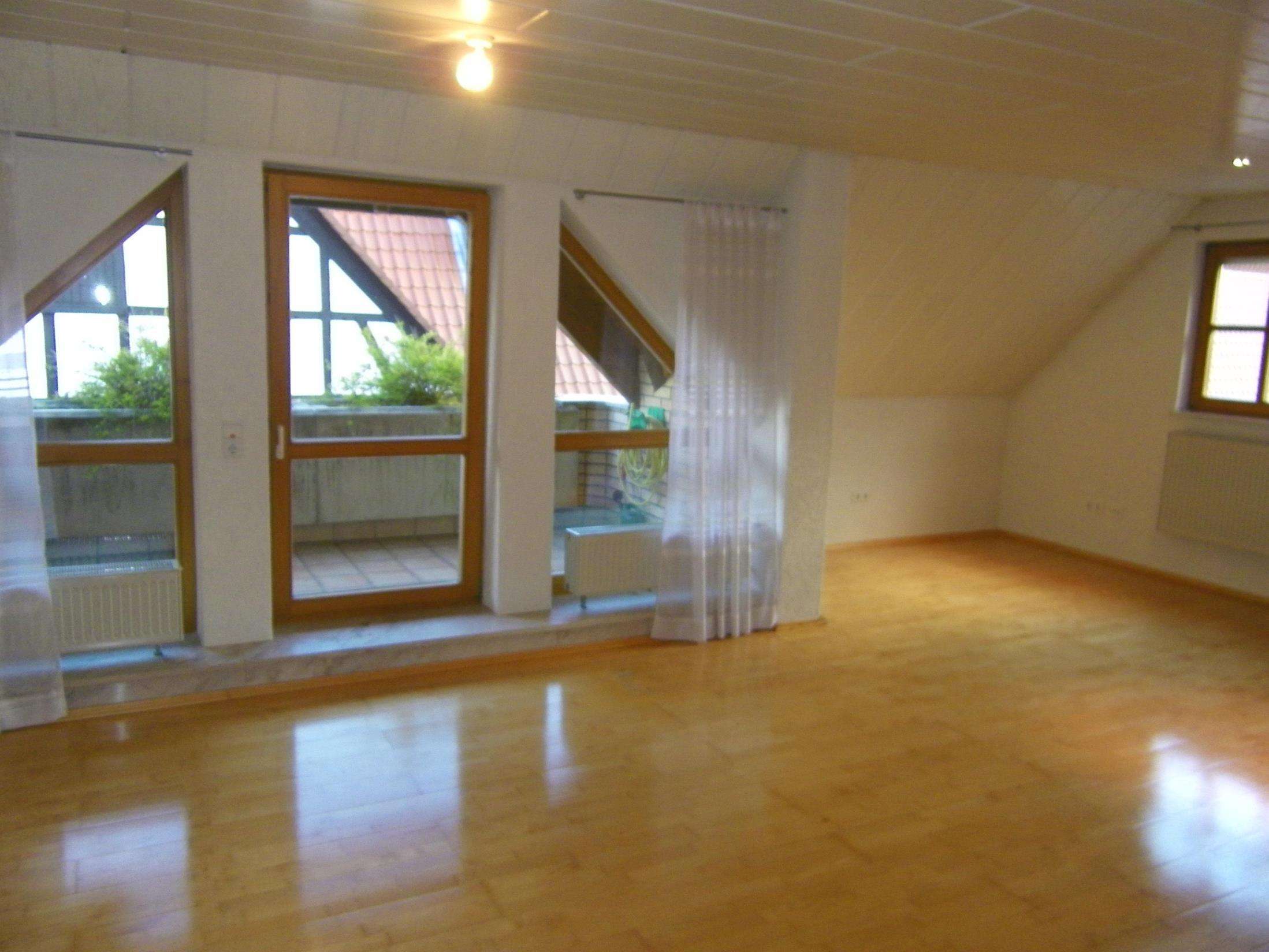 Immobilie in Haßloch - Einmaliges Anwesen im Herzen von Haßloch – Zwei Häuser, Gewerbeeinheit & großer Garten - Bild 1