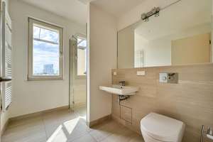Heinrich Heine Gärten: repräsentative 3-Zimmer-Wohnung mit Süd-West-Balkon und Dachterrasse! – Die vollständige Adresse der Immobilie erhältst du vom Anbieter., 40549 Heerdt, Düsseldorf – Vorschaubild 11