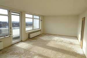 Sanierungsbedürftige 3 1/2-Zimmer-Penthouse-Wohnung im 8.OG - Erlangen-Tennenlohe – Die vollständige Adresse der Immobilie erhältst du vom Anbieter., 91058 Tennenlohe, Erlangen – Vorschaubild 9