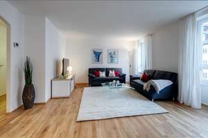 Möbliert: Sehr schöne helle 3-Zimmer Wohnung – Die vollständige Adresse der Immobilie erhältst du vom Anbieter., 80333 Augustenstraße, München – Vorschaubild 1