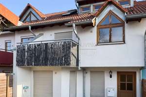 Entkernt & bereit für Ihren Wohntraum – Split-Level-Reihenhaus mit Garten in Top-Lage – Die vollständige Adresse der Immobilie erhältst du vom Anbieter., 71720 Oberstenfeld – Vorschaubild 1