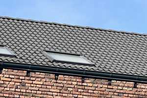Vermietetes Haus als Kapitalanlage. Umfangreich saniert! 2 Wohnungen und eine Gewerbeeinheit – Solingen – Vorschaubild 4