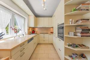 Sonniges Landhaus mit weitläufigem Garten – Die vollständige Adresse der Immobilie erhältst du vom Anbieter., 81249 Lochhausen, München – Vorschaubild 12