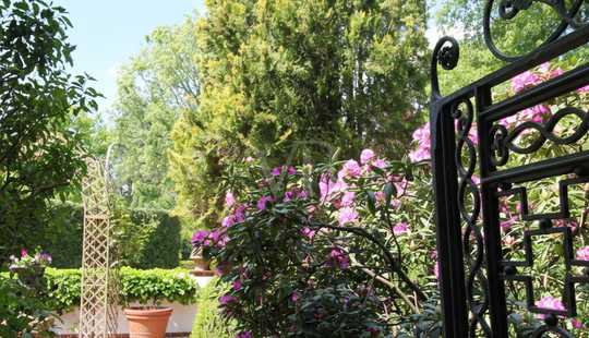 Bild von VON POLL - BAD HOMBURG: Romantisches Villenanwesen mit parkartigem Garten in gefragter Bestlage