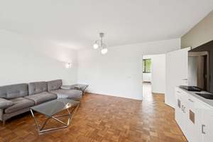 Wohnkomfort auf höchstem Niveau: Modernisierte 3-Zimmer-Wohnung mit 2 Balkonen, Aufzug & Tiefgarage – Die vollständige Adresse der Immobilie erhältst du vom Anbieter., 50858 Weiden, Köln – Vorschaubild 12