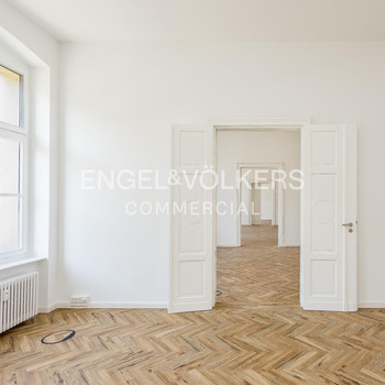 Großzügiges Büro nahe Hallesches Tor