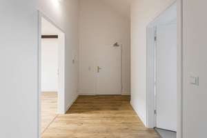 Stilvolles Wohnen auf ca. 50m² – 2-Zimmer-Dachgeschosswohnung in Leipzig – Die vollständige Adresse der Immobilie erhältst du vom Anbieter., 4299 Stötteritz, Leipzig – Vorschaubild 7