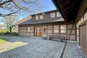 Großzügiges Einfamilienhaus mit Bauplatz – Gütersloh (Kreis) – Vorschaubild 1