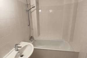 Attraktive 3-Zimmer Dachgeschoßwohnung in stilvollem Altbau – Die vollständige Adresse der Immobilie erhältst du vom Anbieter., 80687 Friedenheim, München – Vorschaubild 7