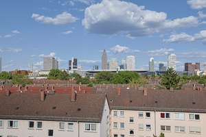 Skyline-Blick & Parknähe: Moderne 2-Zimmer-Oase mit Einbauküche und TG-Stellplatz am Rebstockpark! – Die vollständige Adresse der Immobilie erhältst du vom Anbieter., 60486 Bockenheim, Frankfurt am Main – Vorschaubild 12