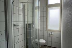 KLEEFELD: Charmante 4-Zi. Altbau, 2 Balkone, Dielen- u. Terrazzoboden, Tageslicht-Bad u. Einbauküche – Die vollständige Adresse der Immobilie erhältst du vom Anbieter., 30625 Kleefeld, Hannover – Vorschaubild 10