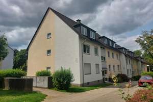 ** 3,5 Zimmer Dachgeschoss-Wohnung in ruhiger Wohnlage **