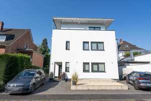 Junkersdorf - vermietetes 2 Parteienhaus - freistehend - sehr guter Zustand - Sackgasse – Kornblumenweg 2, 50858 Köln – Vorschaubild 2