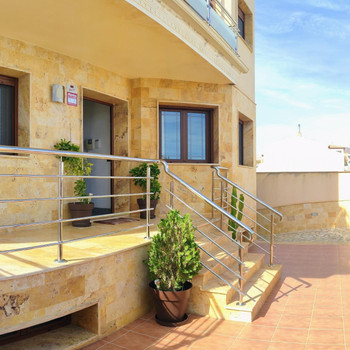 VERKAUF EINER VILLA MIT 5 SCHLAFZIMMERN IN OLULA DEL RÍO ALMERÍA.