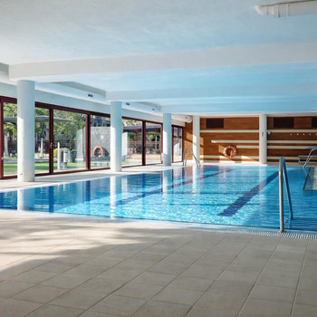 Modernes Apartment mit Terrasse, Parkplatz und Spa im Spa Valley II