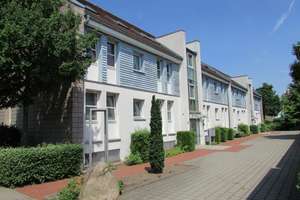 NUR MIT B-SCHEIN: H-KRONSBERG, SCHICKE WOHNUNG, NETTE NACHBARN, GEPFLEGTE GRÜNANLAGEN ...