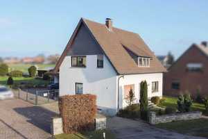 Zweifamilienhaus mit weiterem Baufenster & Doppelgarage auf großem Grundstück – Herford (Kreis) – Vorschaubild 1
