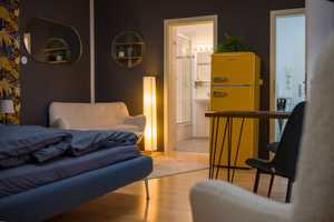 Charmante Wohnung in Stadtfeld Ost, inklusive Möbeln, in toller Lage. – Magdeburg – Vorschaubild 2