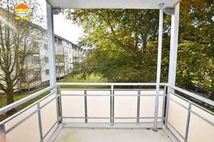 *Perfekt für 2 - Tageslichtbad, Balkon und inklusive Einbauküche* – Heimgarten 118, 9127 Chemnitz – Vorschaubild 4