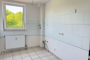Helle 3-Zimmer-Dachgeschosswohnung  in Köln-Ostheim – ab sofort bezugsfrei – Frankfurter Str. 585, 51107 Ostheim, Köln – Vorschaubild 6