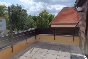 4-Zimmer-Dachgeschosswohnung mit großem Südbalkon, Garage und eigenem Gartenanteil in Lichtenrade – Hanowsteig 36a, 12309 Lichtenrade, Berlin – Vorschaubild 12