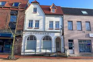 WOHN- UND GESCHÄFTSHAUS IN BESTER LAGE IN LECK mit 2 PKW-Stellplätzen
 – Die vollständige Adresse der Immobilie erhältst du vom Anbieter., 25917 Leck – Vorschaubild 3