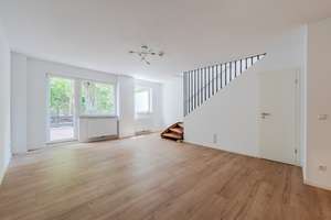 Fully renovated duplex apartment with a terrace, loggia, and parking space on the edge of the forest – Die vollständige Adresse der Immobilie erhältst du vom Anbieter., 14109 Wannsee, Berlin – Vorschaubild 3