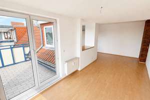 Helle Dachgeschosswohnung mit Seeblick – Berliner Allee 175, 13088 Weißensee, Berlin – Vorschaubild 2