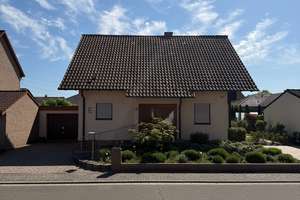 Ihr Rückzugsort im Grünen: Einfamilienhaus mit 5 Zimmern in Rülzheim – Robert-Seither-Straße 6, 76761 Rülzheim – Vorschaubild 9