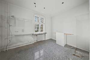 Stilvolle 20er Jahre-Villenhälfte zum Modernisieren- vis á vis vom Park! – Die vollständige Adresse der Immobilie erhältst du vom Anbieter., 14052 Westend, Berlin – Vorschaubild 5
