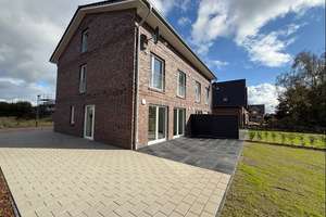 Neubau-Doppelhaus mit zwei Doppelhaushälften in moderner Ausstattung in Neuenkirchen-Vörden – Die vollständige Adresse der Immobilie erhältst du vom Anbieter., 49434 Neuenkirchen-Vörden – Vorschaubild 3