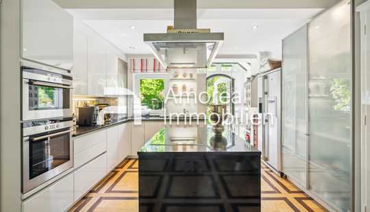 Bild von Hamburg - Wohldorf-Ohlstedt | Ein Ort zum Ankommen – charmante Landhausvilla mit Herz und Garten
