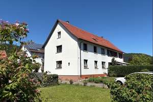 Doppelhaushälfte mit Garage – Die vollständige Adresse der Immobilie erhältst du vom Anbieter., 78187 Geisingen – Vorschaubild 2