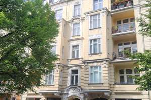 Top-Lage zw. Ku'damm u. Kantstr./Gepfl. Stuck-Altbau/Renovierungsbedürftige, ruhige Whg. mit Loggia