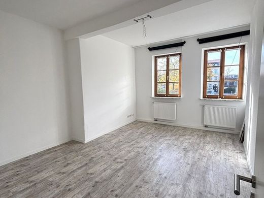 Exklusive 3,5-Zimmer-Wohnung mit Balkon,  Stellplatz und EBK am Theaterplatz Erlangen