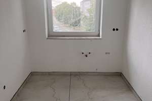 4-Zimmer-Wohnung mit Balkon, 74 m² – Nähe Hauptbahnhof Ingolstadt Kernsaniert & großzügig: 4-Zimmer – Wertingerstrasse 28, 85053 Südost, Ingolstadt – Vorschaubild 6