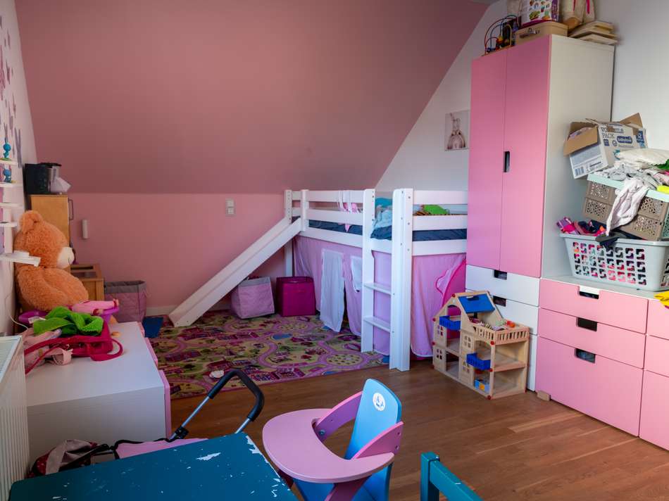 Schlafzimmer 1