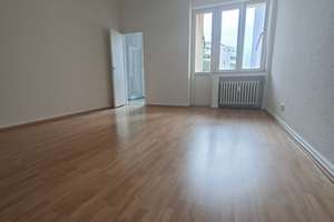 ALTBAU - HOHE DECKEN - Charmante Zweizimmerwohnung - Nähe Malkastenpark - nebst Balkon und Loggia