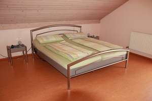 Raum für Ideen – Vielseitiges Einfamilienhaus mit Entwicklungspotenzial in Amberg – Die vollständige Adresse der Immobilie erhältst du vom Anbieter., 92224 Kernstadt, Amberg – Vorschaubild 10