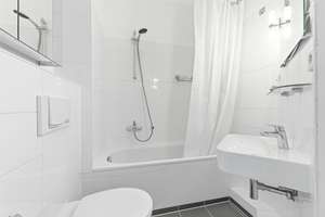 3 Zimmer modernisierter Altbauklassiker in Top Lage Mitte – Die vollständige Adresse der Immobilie erhältst du vom Anbieter., 10115 Mitte (Ortsteil), Berlin – Vorschaubild 5