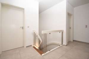 Modern, stilvoll und elegant! Neuwertiges Einfamilienhaus in Wolfsburg-Barnstorf. – Die vollständige Adresse der Immobilie erhältst du vom Anbieter., 38446 Barnstorf, Wolfsburg – Vorschaubild 9