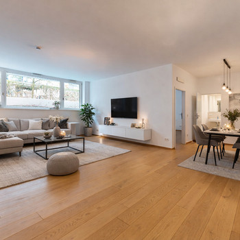 Drei-Zimmer-Wohnung auf Gartenebene mit Tiefgaragenstellplatz