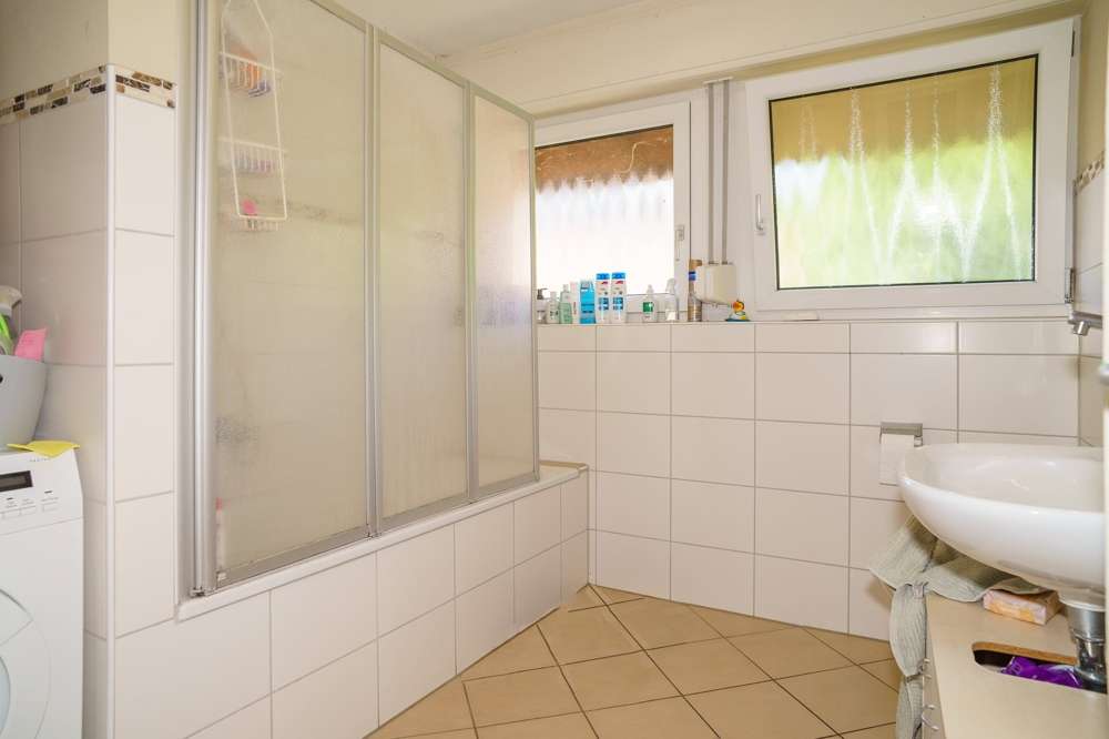 Immobilie in Oberkirch - Die Belohnung für langes suchen - ZFH mit Ferienwohnung. - Bild 6