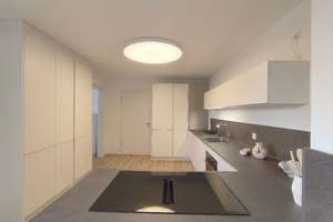 3,5 Zimmer Penthouse mit gigantischer Dachterrasse und inkl. einem TG_Stellplatz – Emil-Leipersberger-Straße 7, 74523 Schwäbisch Hall – Vorschaubild 4