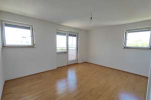 3-Zimmer Wohnung im 5. OG mit Balkon in Leonberg-Ramtel – Die vollständige Adresse der Immobilie erhältst du vom Anbieter., 71229 Leonberg – Vorschaubild 3