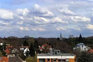 Traumhafte Maisonette-Wohnung mit Panoramablick, 3 Zimmer, Einbauküche in Köln-Marienburg