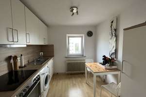 2 Zimmer Wohnung mit Einbauküche