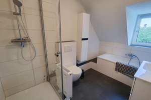 Dachgeschosswohnung mit Einbauküche und modernem Badezimmer – Trierer Straße 150, 56072 Metternich, Koblenz – Vorschaubild 3