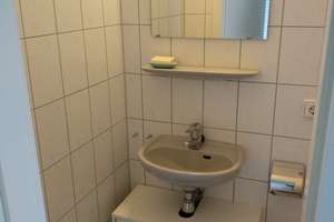 Möblierte 2,5 Zimmer Penthouse Wohnung in Stuttgart, Burgholzhof in der Nähe von Feuerbach – James-F.-Byrnes Str. 36, 70376 Burgholzhof, Stuttgart – Vorschaubild 8