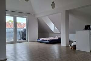 Moderne 3-Zimmer-Wohnung mit Dachterrasse zu vermieten – Schillstraße 26a, 86167 Lechhausen-West, Augsburg – Vorschaubild 3
